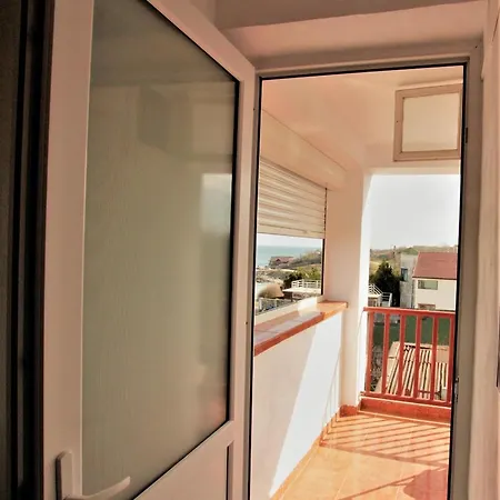 Romeo Guest house *